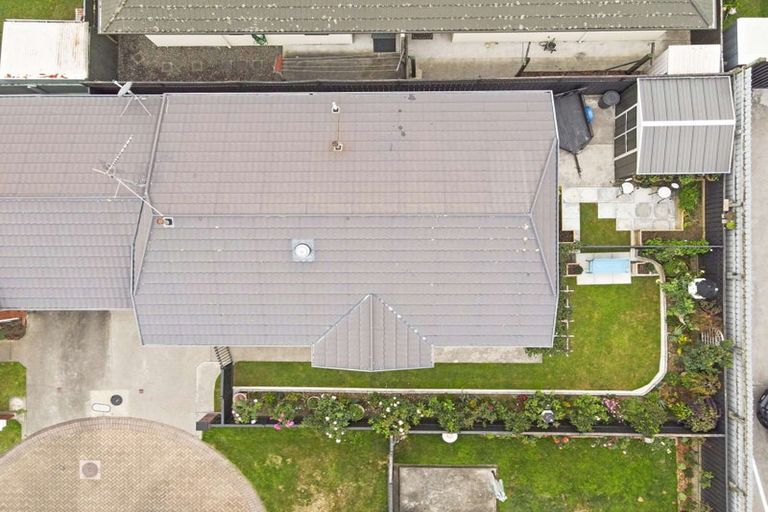 Photo of property in 6 Surrey Lane, Levin, 5510