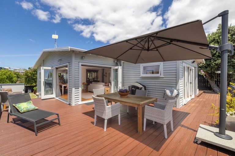 Photo of property in 57 Seaview Road, Otumoetai, Tauranga, 3110