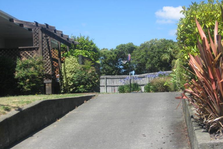 Photo of property in 2/44 Lochee Road, Upper Riccarton, Christchurch, 8041