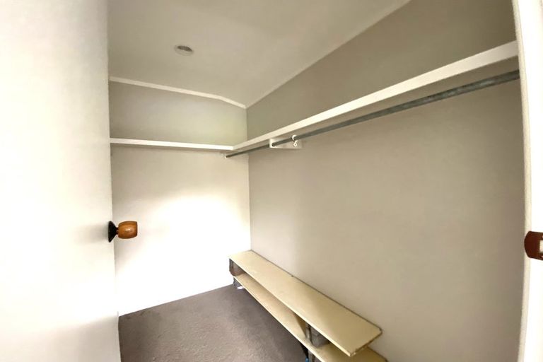 Photo of property in 35a Savoy Road, Glen Eden, Auckland, 0602