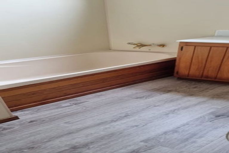 Photo of property in 1/725 High Street, Boulcott, Lower Hutt, 5010