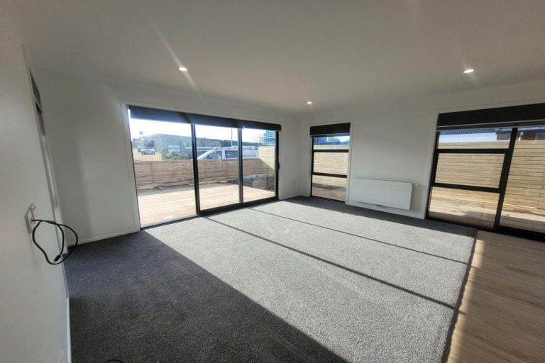 Photo of property in 6 Te Ara O Ngakeiha, Fitzroy, New Plymouth, 4312