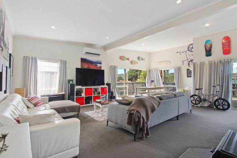 Photo of property in 9 Keven Road, Clarks Beach, Pukekohe, 2679