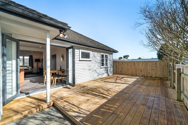 Photo of property in 25c King Street, Ebdentown, Upper Hutt, 5018