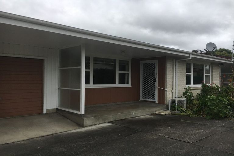 Photo of property in 2/151 Te Mata Road, Havelock North, 4130