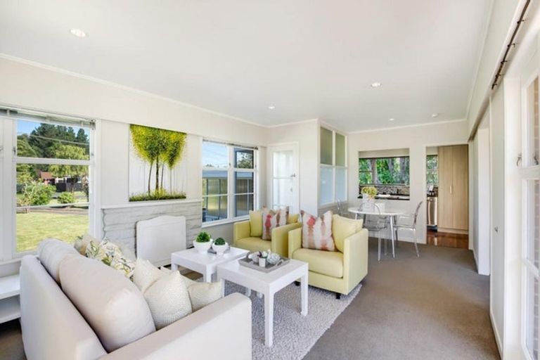 Photo of property in 37 Millen Avenue, Pakuranga, Auckland, 2010