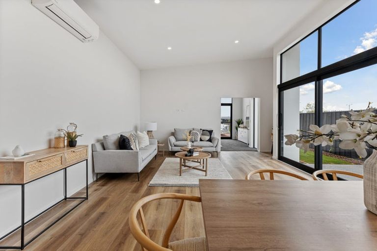 Photo of property in 10 Burkett Street, Marshland, Christchurch, 8051