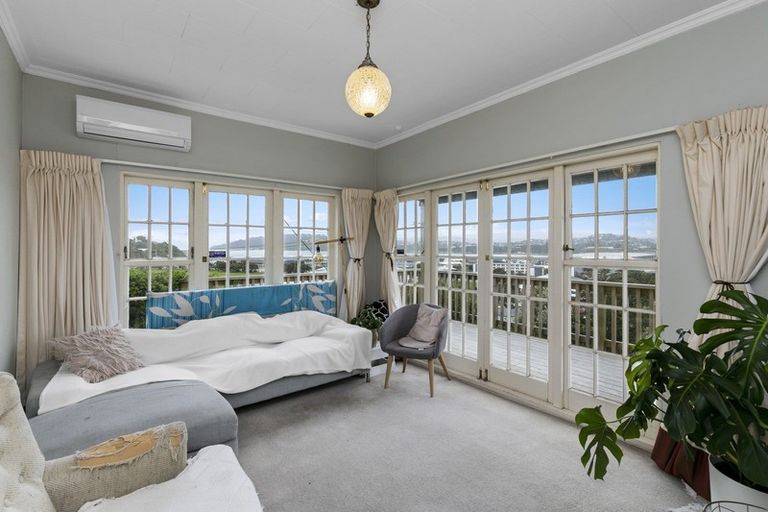 Photo of property in 2 Naughton Terrace, Kilbirnie, Wellington, 6022