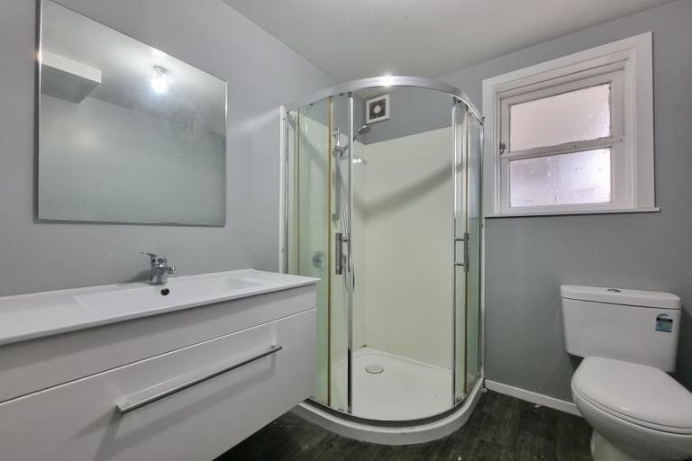 Photo of property in 22 Tamar Street, Island Bay, Wellington, 6023