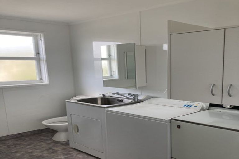 Photo of property in 229 Karori Road, Karori, Wellington, 6012