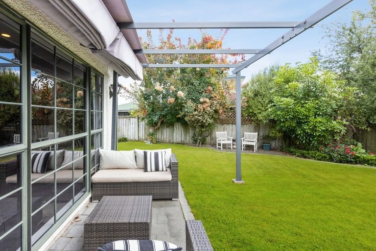 Photo of property in 14 Kingsgate Lane, Havelock North, 4130