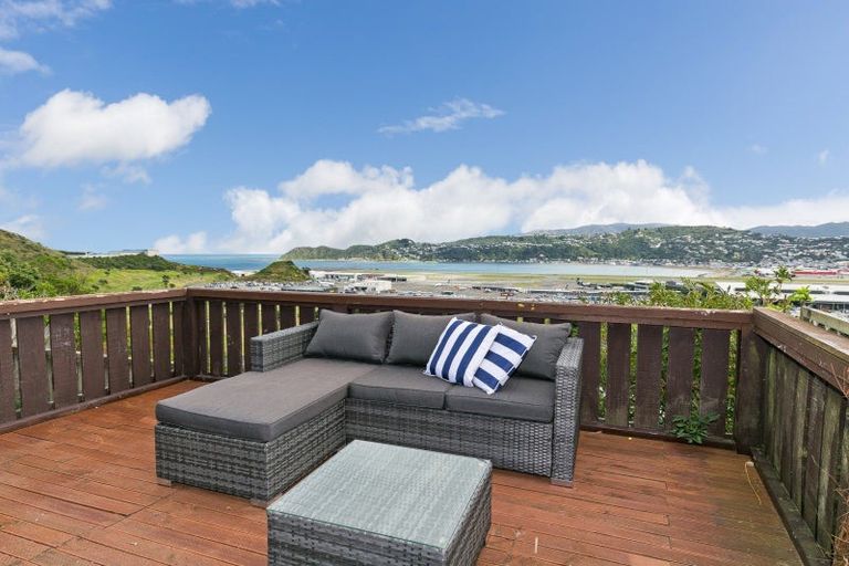 Photo of property in 3a Nuku Street, Strathmore Park, Wellington, 6022