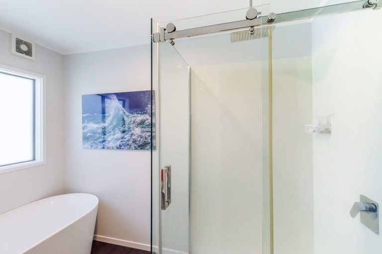 Photo of property in 48 Tutere Street, Waikanae Beach, Waikanae, 5036