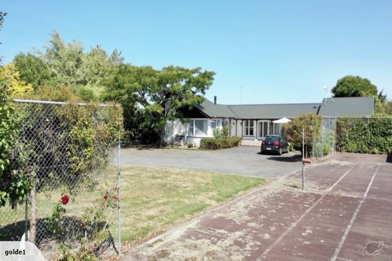Photo of property in 255 Pharazyn Road, Feilding, 4777