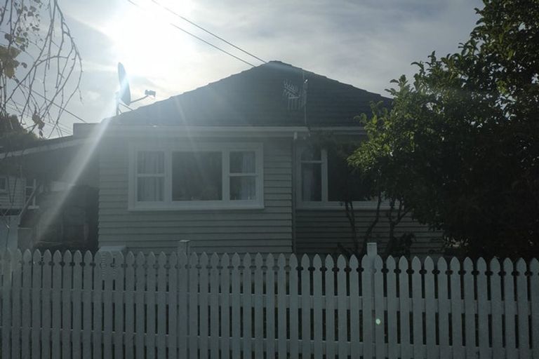Photo of property in 84 Garden Road, Avalon, Lower Hutt, 5011