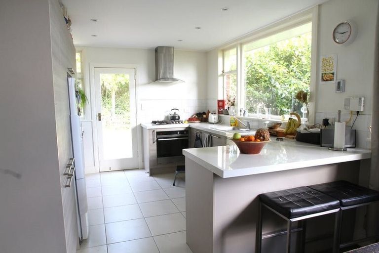 Photo of property in 56 Signal Hill Road, Opoho, Dunedin, 9010