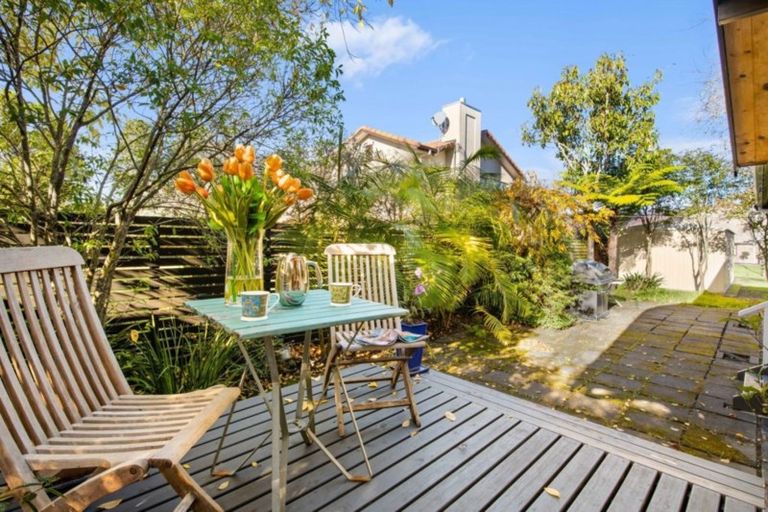 Photo of property in 66 Churchouse Road, Greenhithe, Auckland, 0632