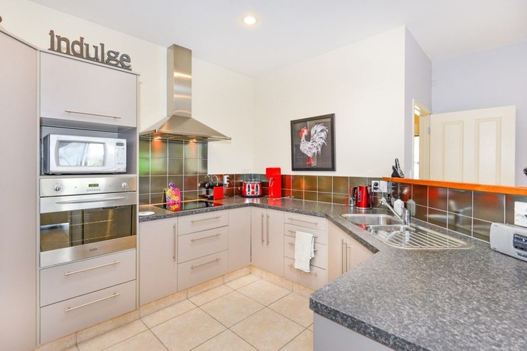 Photo of property in 1 Russell Robertson Drive, Havelock North, 4130