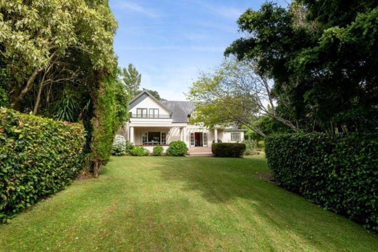 Photo of property in 124a Sandspit Road, Shelly Park, Auckland, 2014