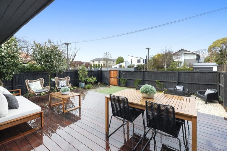 Photo of property in 1/65 Knowles Street, St Albans, Christchurch, 8052