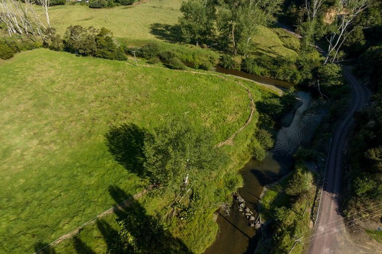 Photo of property in 140b Doel Road, Kawakawa, 0282