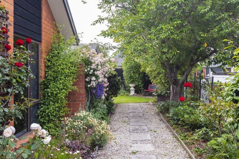 Photo of property in 3 Kelson Lane, Ilam, Christchurch, 8041