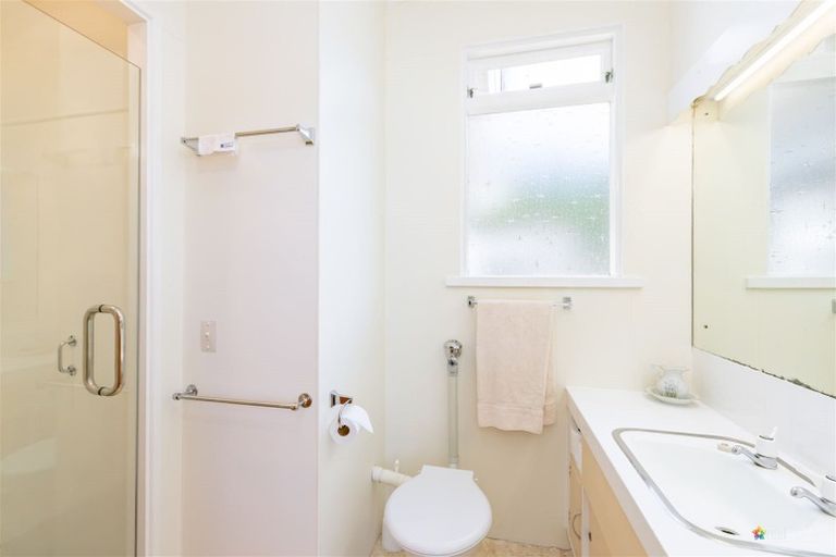 Photo of property in 43 Wai-iti Crescent, Woburn, Lower Hutt, 5010