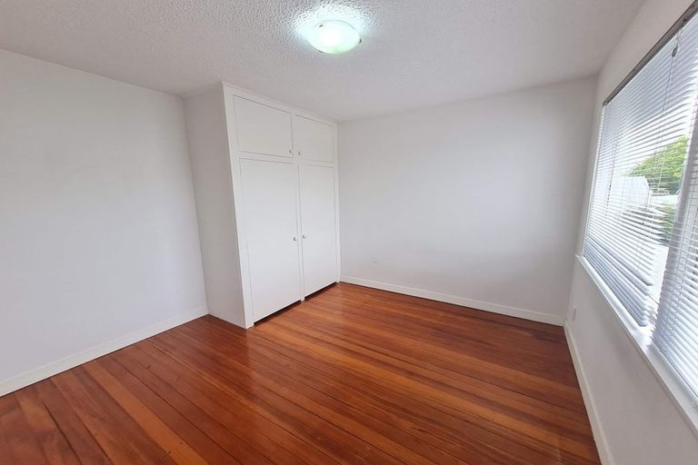 Photo of property in 3/58 Office Road, Merivale, Christchurch, 8014