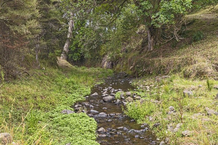 Photo of property in 1801 East Coast Road, Whakatiwai, Pokeno, 2473