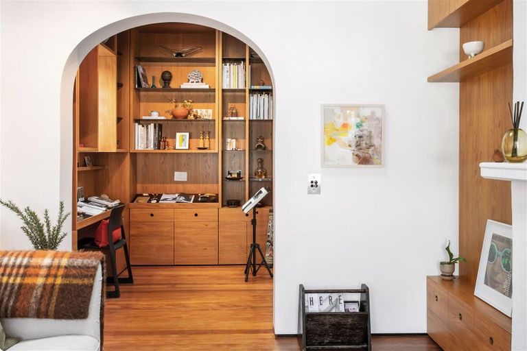 Photo of property in 8 Menzies Street, Sumner, Christchurch, 8081