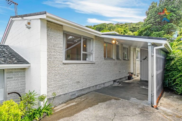 Photo of property in 19b Mulberry Street, Maungaraki, Lower Hutt, 5010