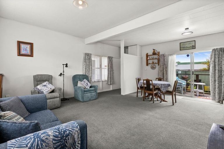 Photo of property in 3/17 Bowling Road, Greenmeadows, Napier, 4112