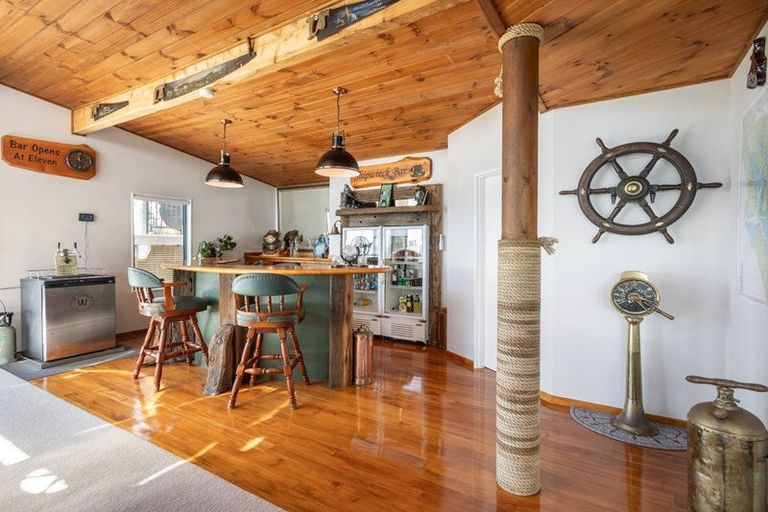 Photo of property in Signal Stn Road, Pouto, Te Kopuru, 0391