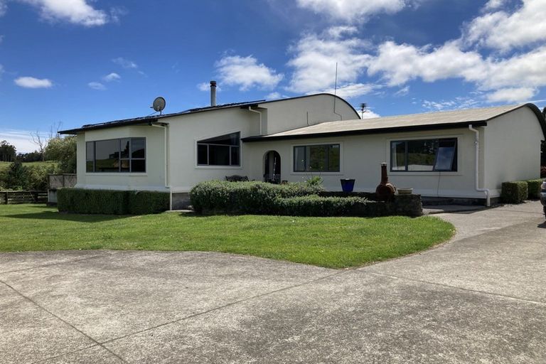 Photo of property in 1339 Main North Road, Urenui, 4375