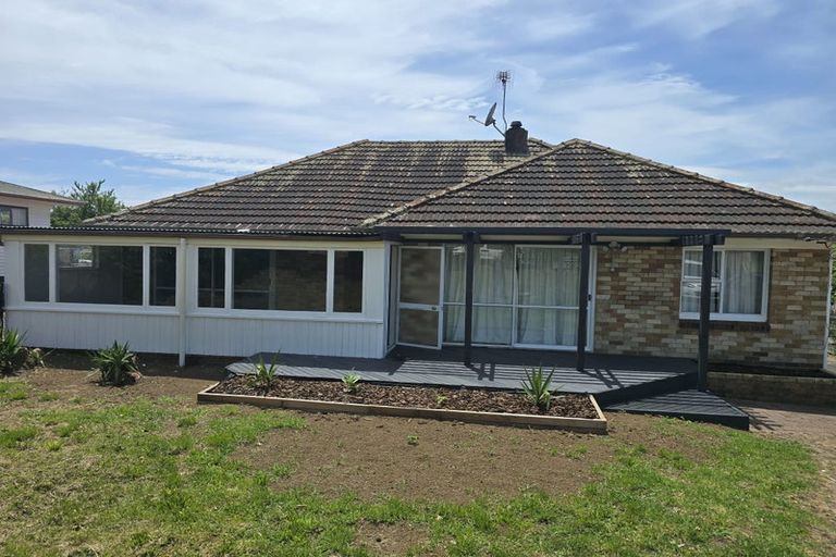 Photo of property in 1 Tawa Crescent, Manurewa, Auckland, 2102