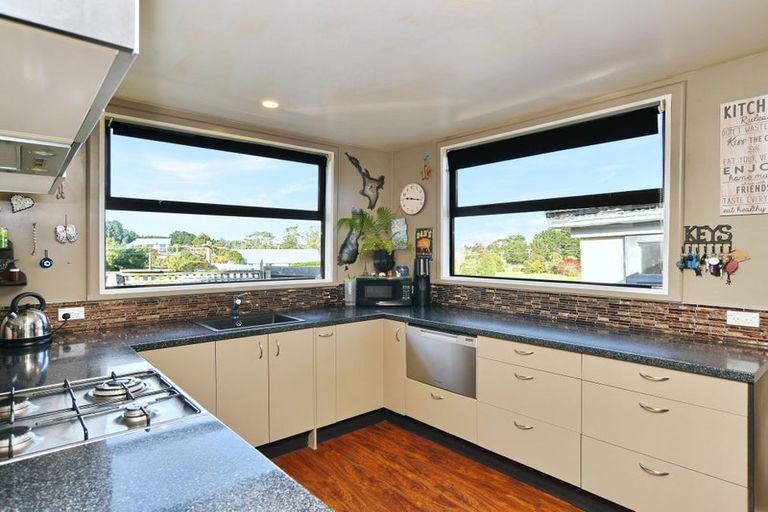 Photo of property in 47 Batten Grove, The Pines Beach, 7630