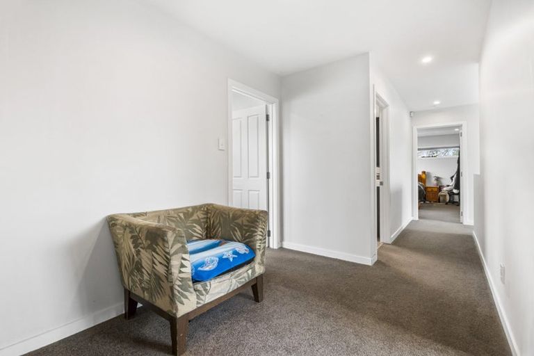 Photo of property in 61a Margan Avenue, New Lynn, Auckland, 0600