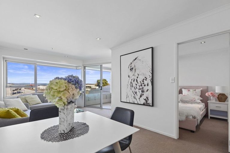 Photo of property in Algarve Apartments, 213/332 Maunganui Road, Mount Maunganui, 3116