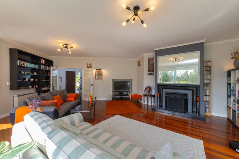 Photo of property in 6 Polson Hill Drive, Aokautere, Palmerston North, 4471