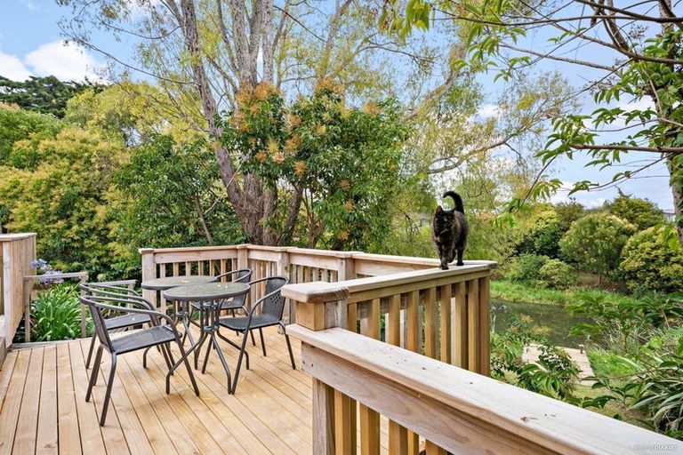 Photo of property in 19-23 Cross Street, Drury, 2113