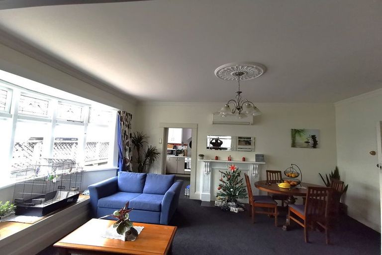 Photo of property in 85 Cambridge Terrace, Waterloo, Lower Hutt, 5011