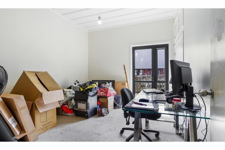 Photo of property in 245 Victoria Street West, Pukekohe, 2120