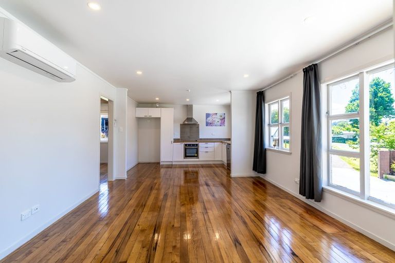 Photo of property in 15a Mildmay Road, Henderson, Auckland, 0610