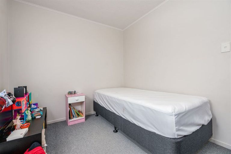 Photo of property in 76a Borich Road, Sunnyvale, Auckland, 0612