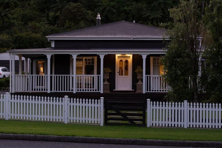 Photo of property in 232 Marsden Road, Greymouth, 7805