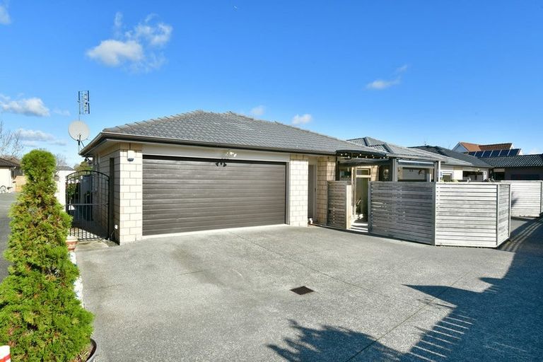 Photo of property in 43a Doment Crescent, Orewa, 0931