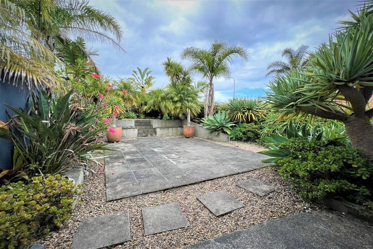 Photo of property in 60 Spencer Road, Pinehill, Auckland, 0632