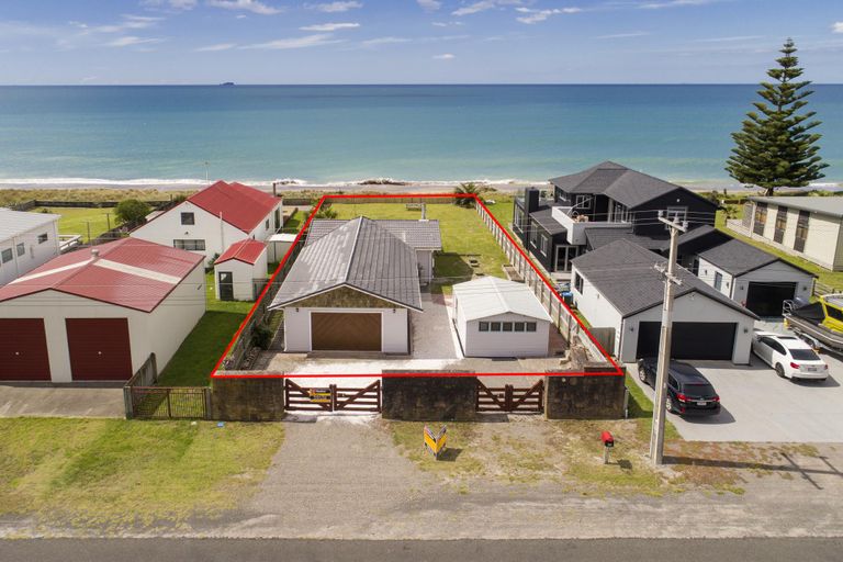 Photo of property in 527 Pukehina Parade, Pukehina, Te Puke, 3189