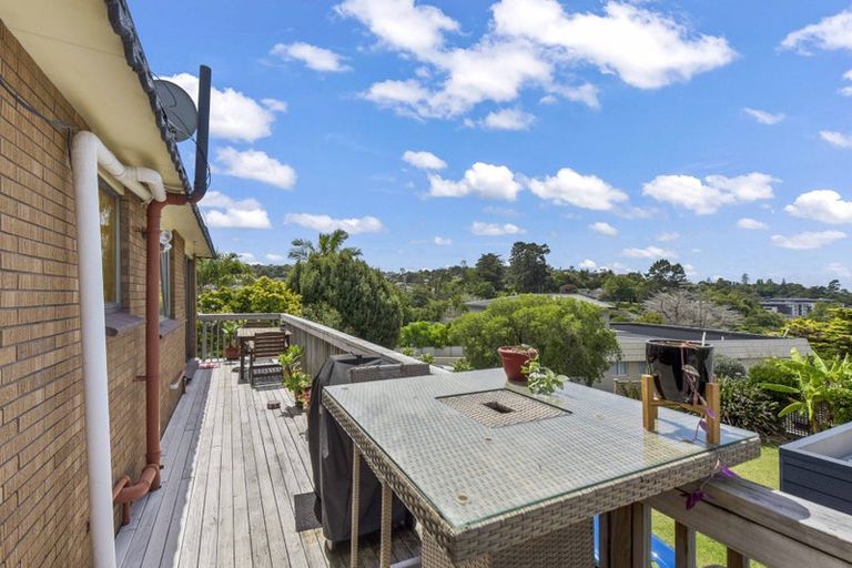 Photo of property in 1/170 Stapleford Crescent, Browns Bay, Auckland, 0630