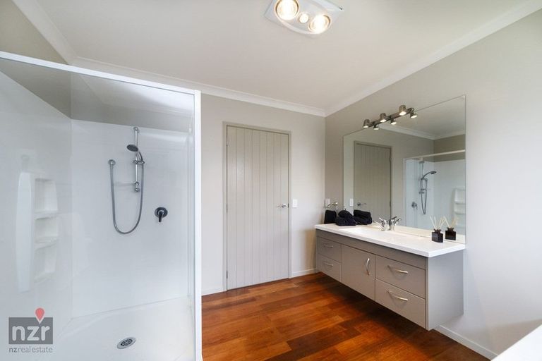 Photo of property in 1b Wellington Street, Feilding, 4702